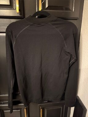 Lululemon Keep the Heat Thermal Long Sleeve Shirt size XL